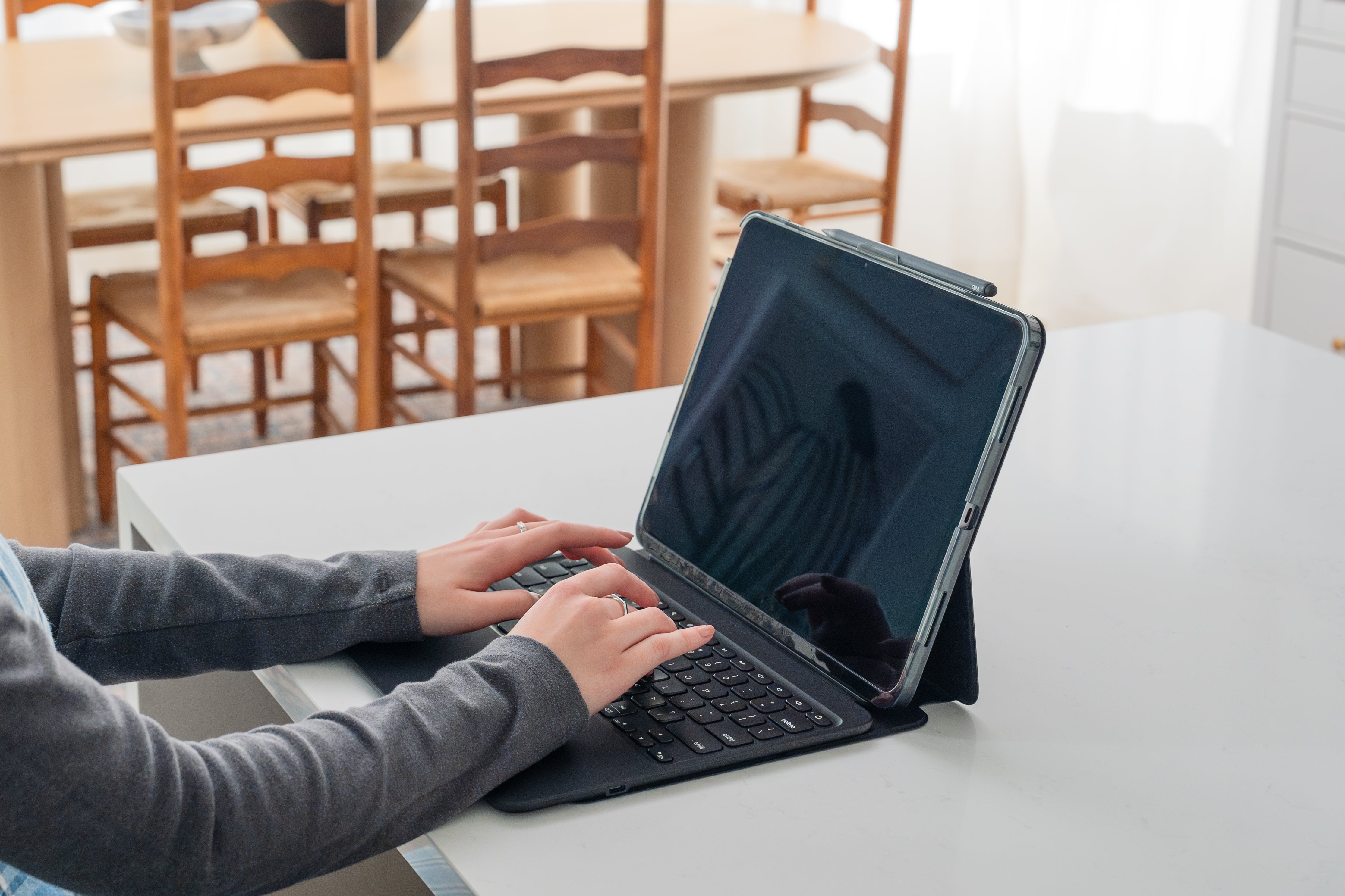 Teclado con Funda ZAGG Pro Keys 2 para iPad Pro 11 (M4) Inalámbrico