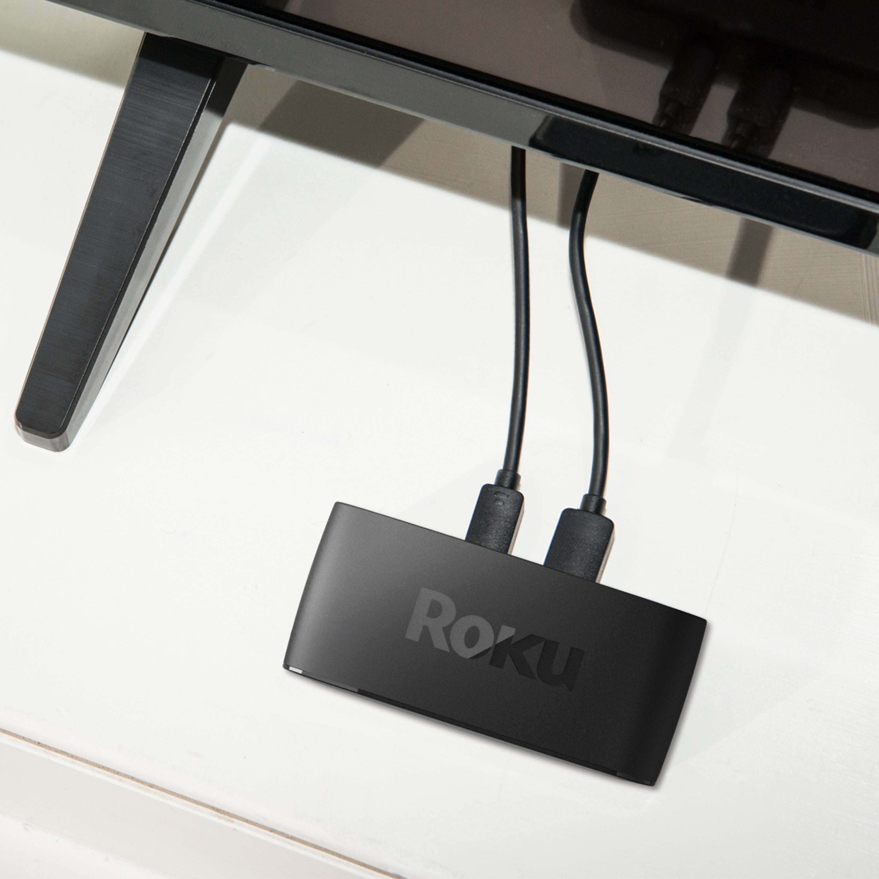 Convertidor a smart TV Roku Express HD + control remoto + cable