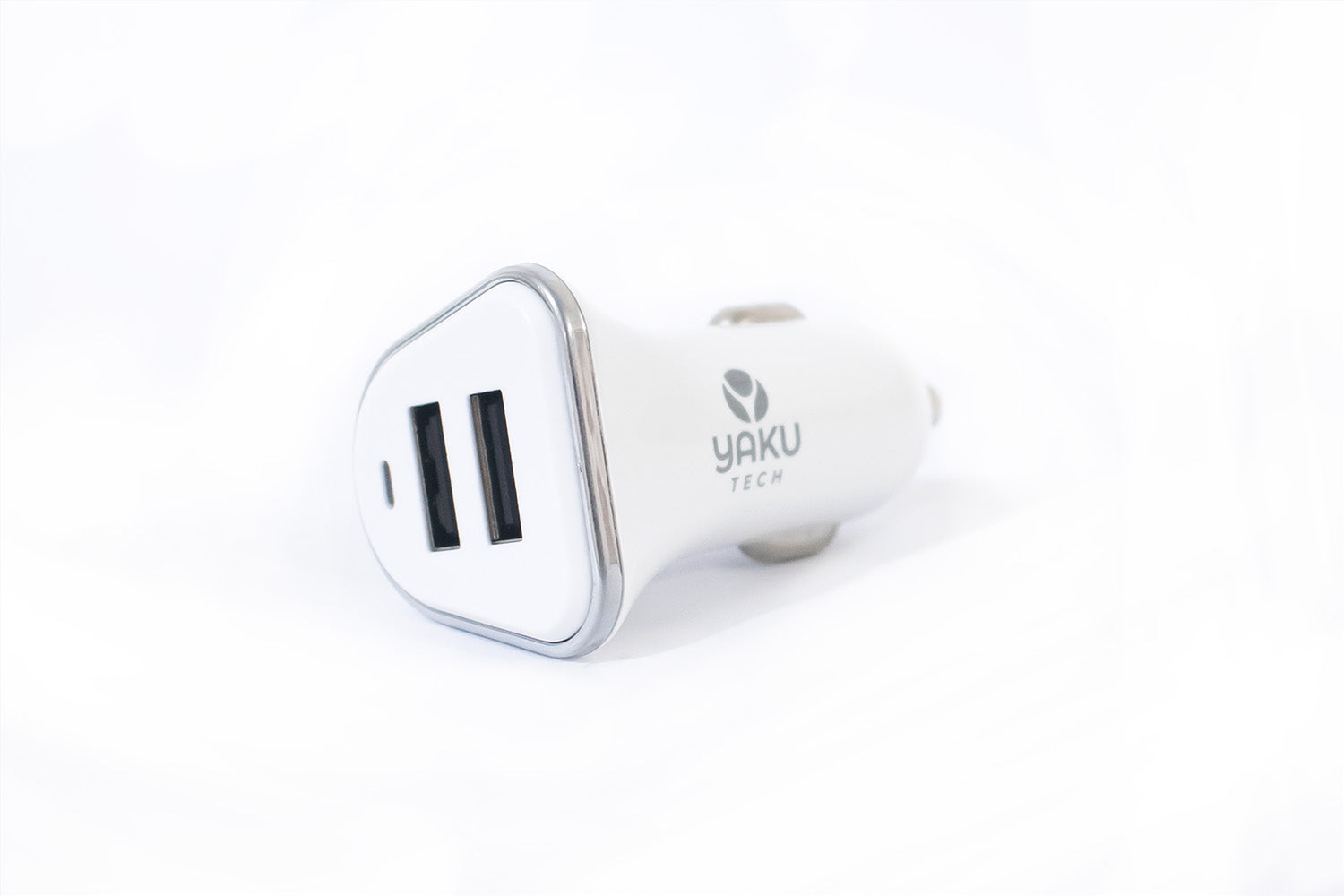Cargador de carro Yaku Tech USB-A - Blanco
